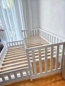 Łóżko piętrowe dla rodzeństwa - widok z boku
